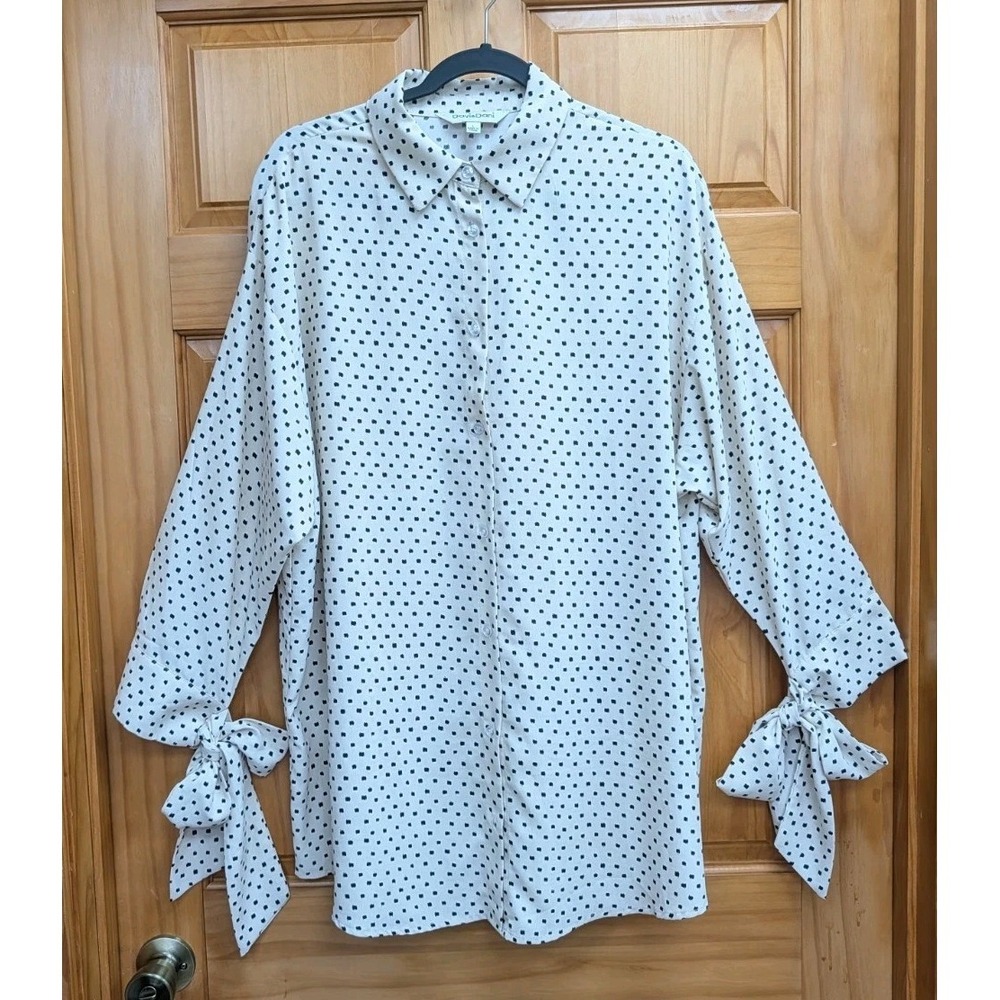 David & Dani Women's Top Large Button-Down Front Tie Bow Sleeve Hem Tunic Top
